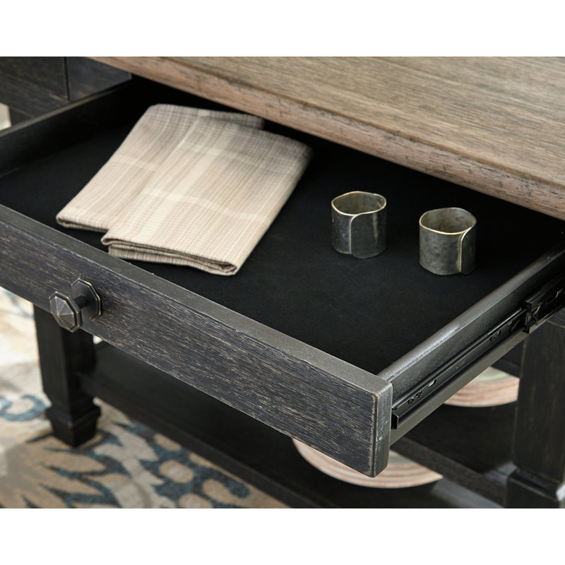 Tyler Creek Dining Table and 4 Chairs