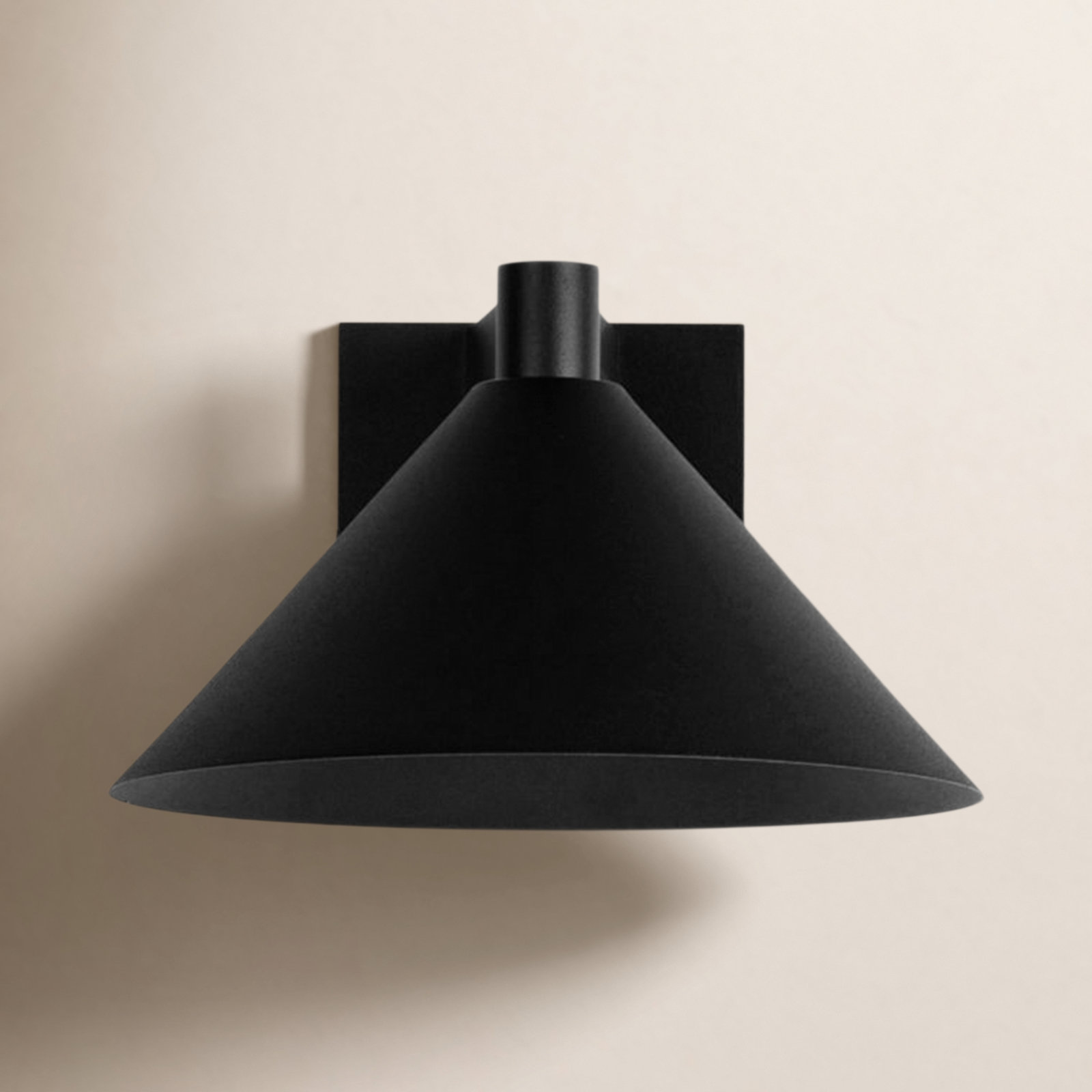 Chauncey Outdoor LED Wall Light, Black, 10