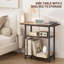 Table d'appoint pour le salon, table de bout à 3 niveaux pour les petits espaces avec plateau de rangement large, table de chevet étroite brune rustique pour la chambre à coucher, canapé-lit