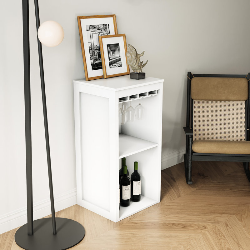 Armoire à vin blanche avec tablettes pour organiser le rangement modulaire de votre chambre à coucher - pour le rangement du couloir