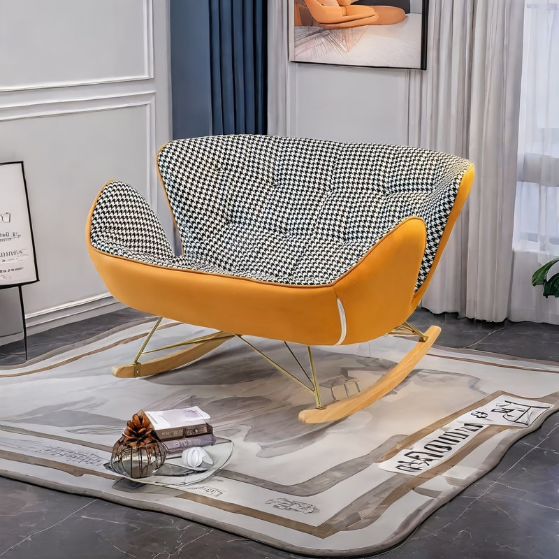 Chaise berçante moderne rembourrée