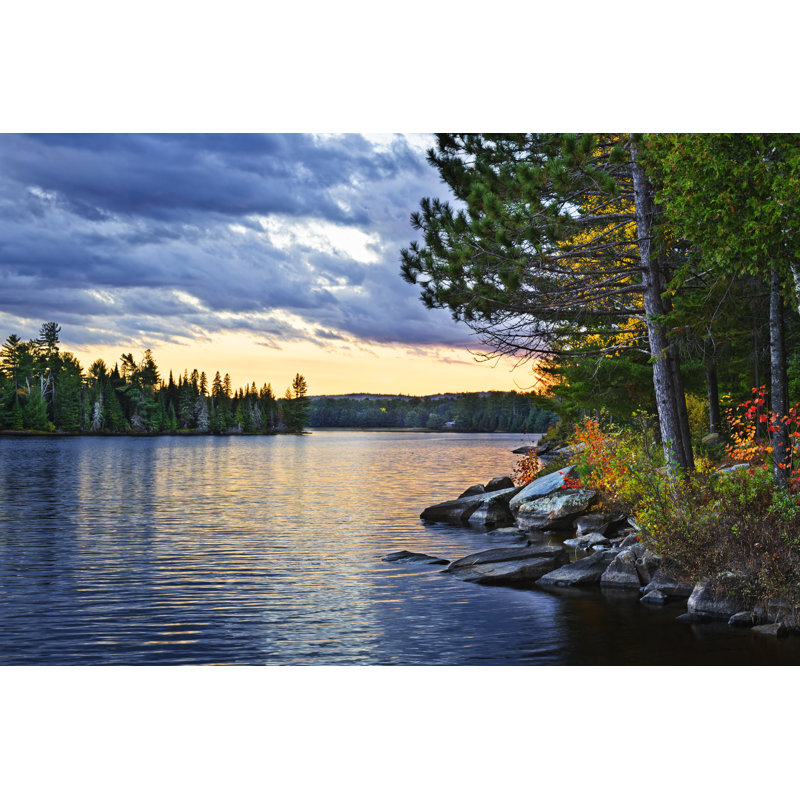 «Dramatic Sunset at Lake» par Elenathewise - photographie sur toile tendue, L 18 po x H 12 po