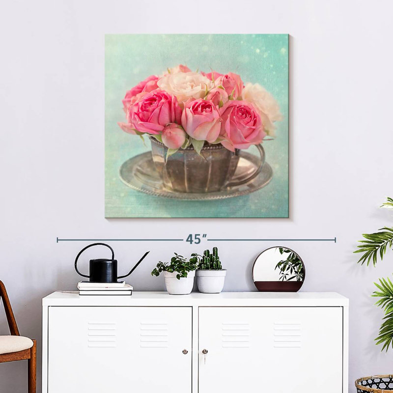 Harnek Roses Teacup Bouquet, 30" H x 30" W