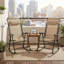 Élégantes chaises de patio pliantes-608347869
