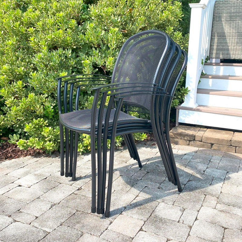 Caredo Outdoor 4- Person Dining Set With 48" Round Table