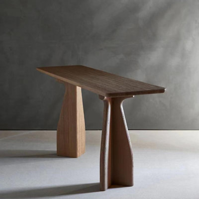 Table de véranda en bois massif de style français.