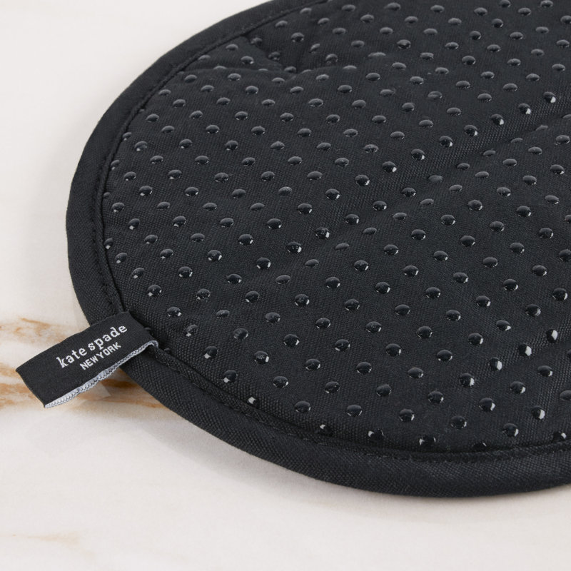 Kate Spade New York Oven Mitt & Pot Grabber 2 Piece Set, Heat Resistant 100% Cotton, Black/Beige