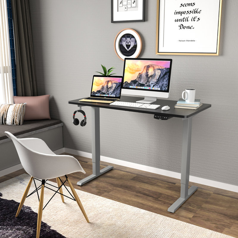 Bureau debout à hauteur ajustable Studley, H 47,3 po x l 47 po x P 24 po, Noir / gris