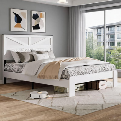 Grand lit plateforme avec tête de lit Mild Industrial Silhouette, sans sommier, fabrication en bois blanc