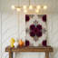 Toile, design luxueux et élégant mettant en vedette des roses bourgogne profondes, art mural délicatement encadré de losanges-122023182