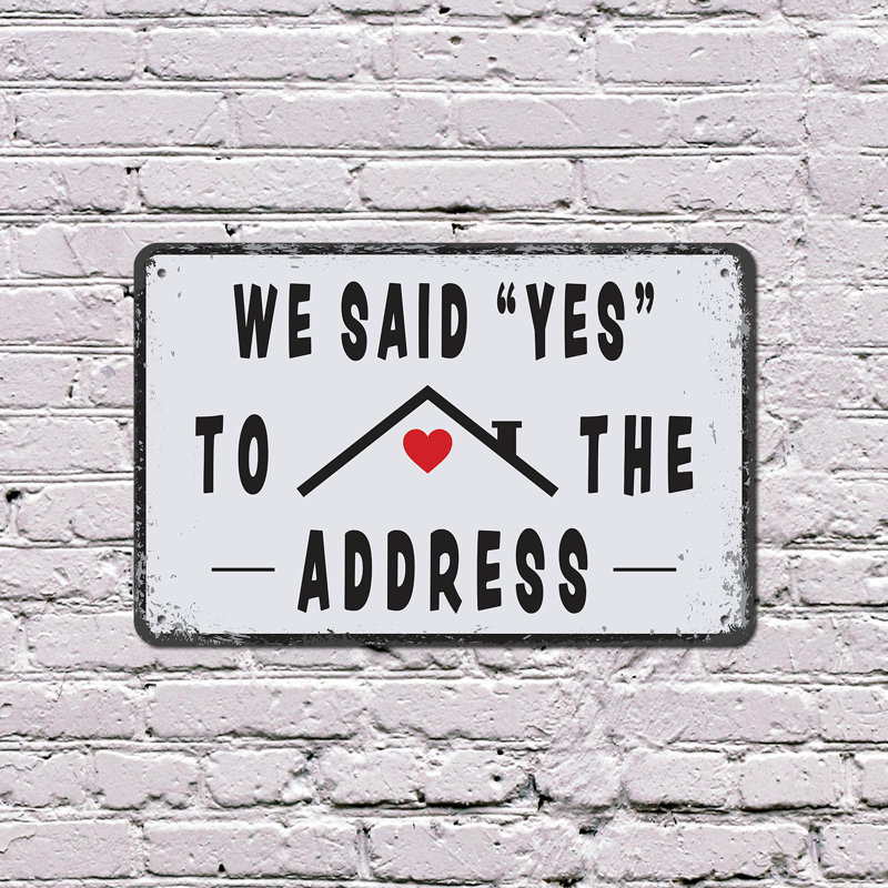 Enseigne en plastique «We To The Yes» 13 po x 20 po We We Said, H 13 po x l 20 po x P 0,1 po