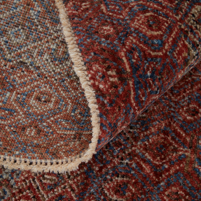 Tapis rouge ikat Thoeun, Rectangle 5 pi 6 po x 8 pi 6 po