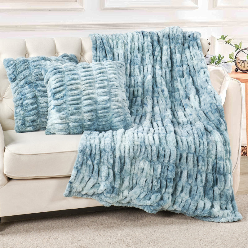 Ensemble de 3 jetés en fausse fourrure Shar Pei, Treillis, L 50 po x L 60 po