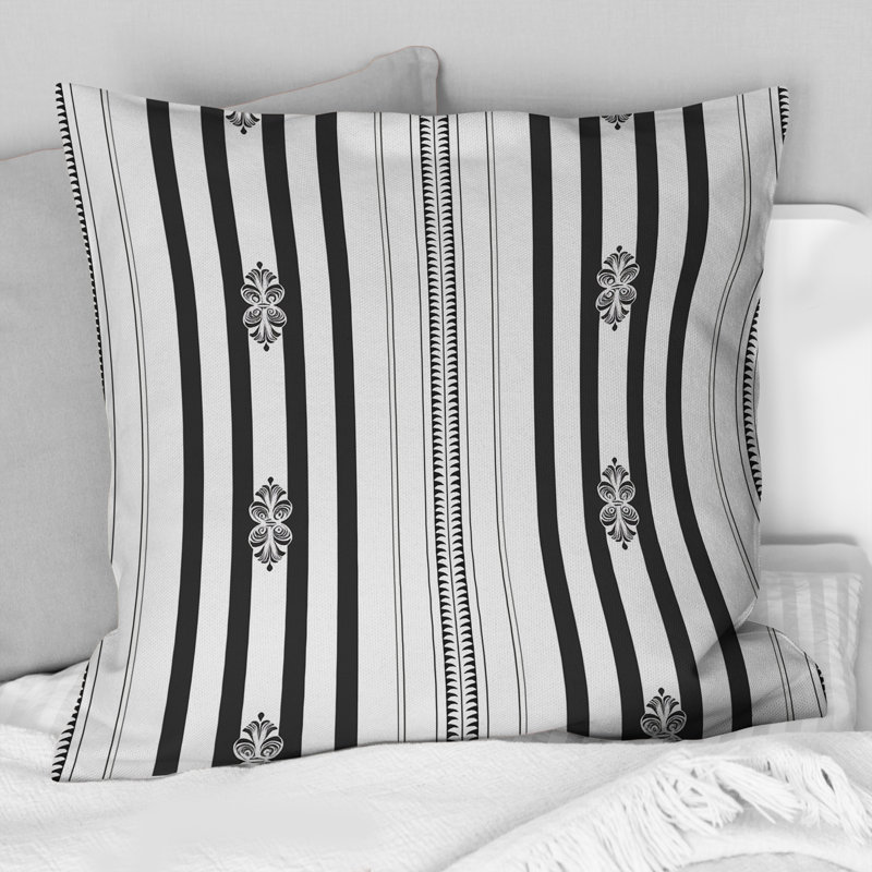 Coussin décoratif traditionnel noir à fines rayures V - noir, H 16 po x l 16 po