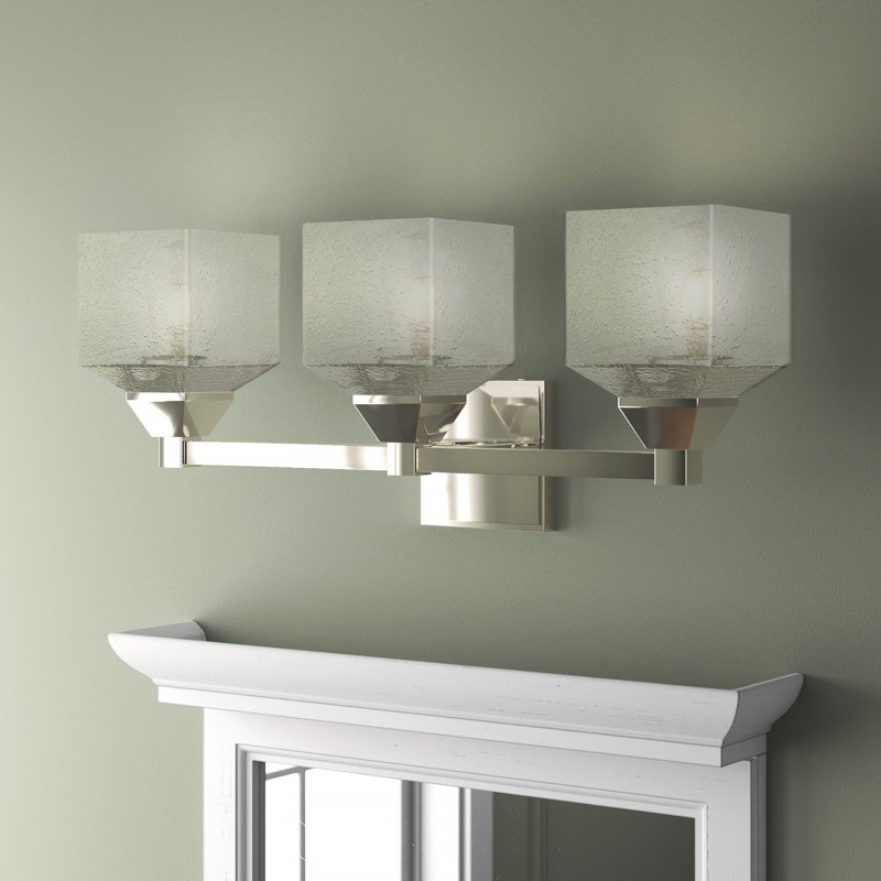 Éclairage pour meuble-lavabo à 3 lumières à intensité variable Billington, Chrome poli, Martelée transparente