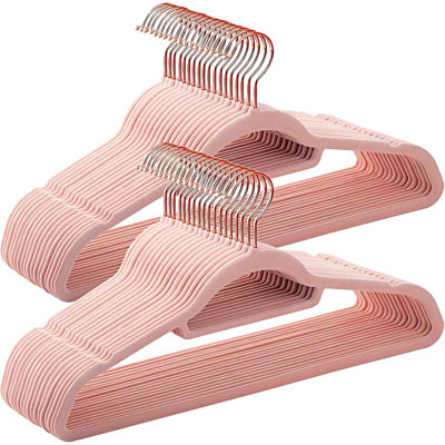 Lot de 50 cintres en velours rose - Cintres adultes avec crochet doré rose, gain de place et antidérapants, 42 cm (16,5 pouces) avec barre à nouer