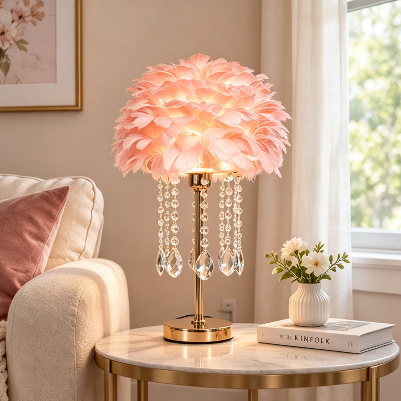 Lampe de table rose à plumes avec abat-jour en perles de cristal, lampe de chevet glamour dorée avec ampoule E26 incluse