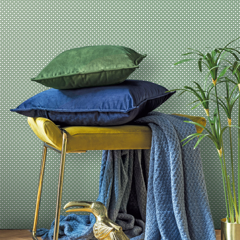Hughlene 10m x 53cm Matte Wallpaper Roll, Emerald Green