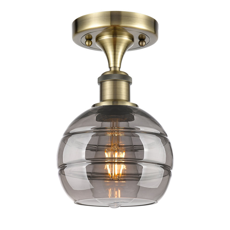 Plafonnier semi-encastré 1 lumière Ballston - Adrieanna, Laiton antique, H 9,13 po x l 5,88 po x P 5,88 po, Gris fumée clair