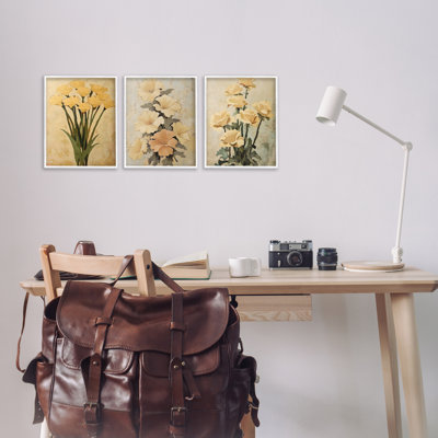 «Vintage Yellow Daffodils & Roses», ensemble de 3 giclées encadrées par Franklyn Gregory