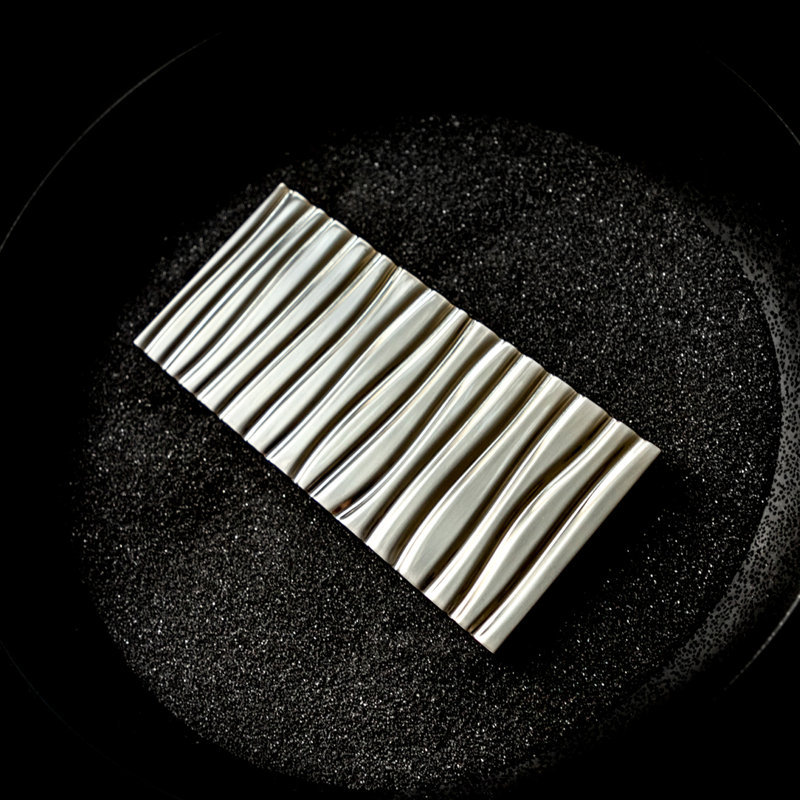 Bijou Dune Collection Pull 5-7/16 Inch Center to Center, Polished Nickel