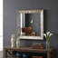 Miroir suspendu 24 po x 24 po x 2 po Dorthea, brun