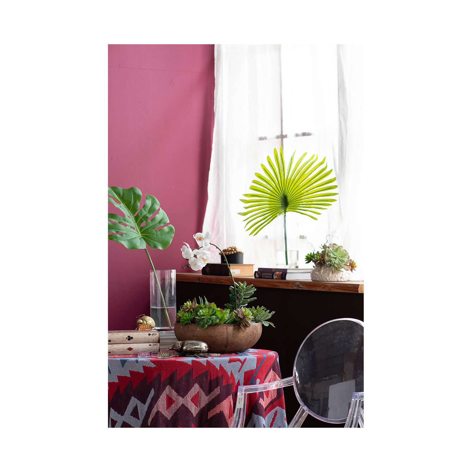 Light Green Giant Fan Palm Leaf Stem, Dark Green