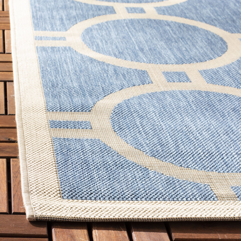 Courtyard Performance Geometric Rug, 5'3" x 7'7"