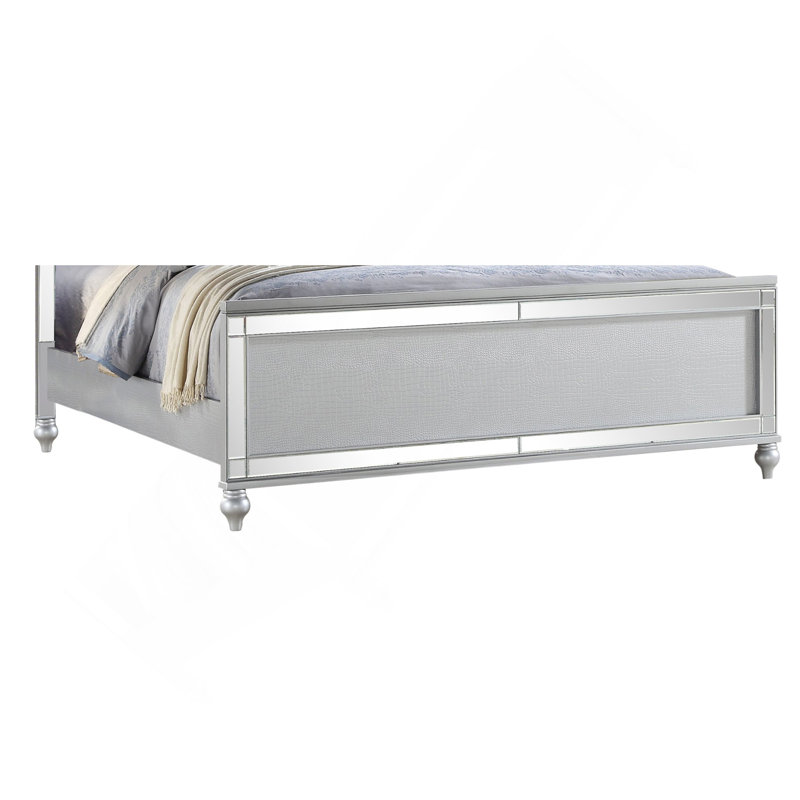 Lit rembourré Sterling en bois Sterling, Argent argent, Très grand lit