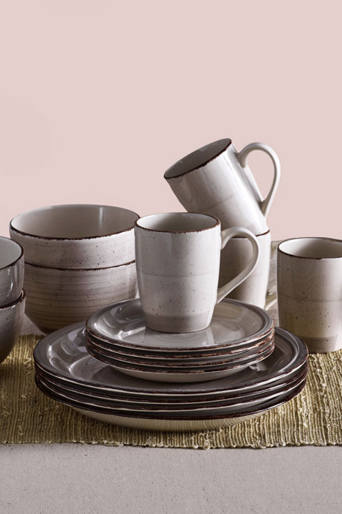 Shop Dinnerware Sets