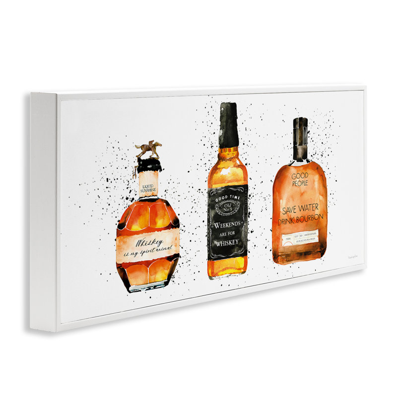 Drôle de bouteilles de whisky encadrées sur bois par Mercedes Lopez Charro, impression, H 10 po x l 24 po x P 1,5 po