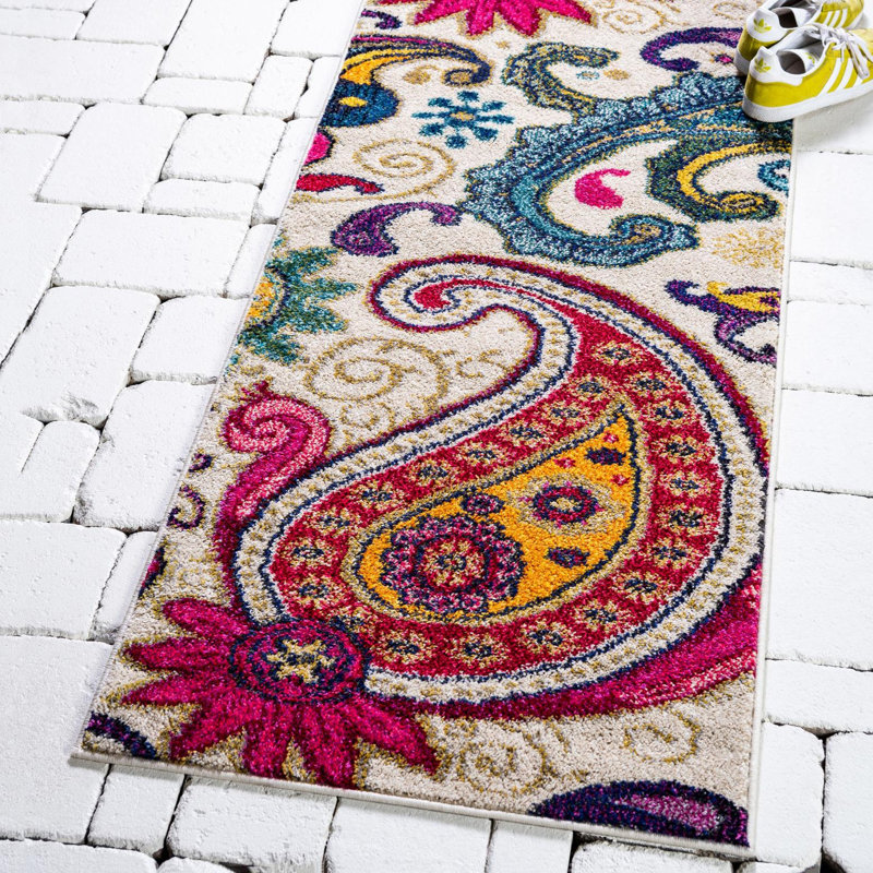 Eddins Washable Paisley Indoor Rug, Runner 2'2" x 6'9"
