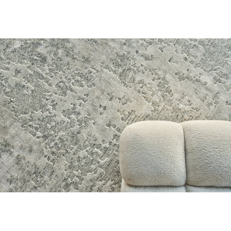 Cosmo Abstract Hand-Knotted White Area Rug, Rectangle 6' x 9'