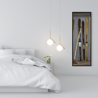 Bâtons de ski rustiques et toile de skis rétro | Décoration intérieure