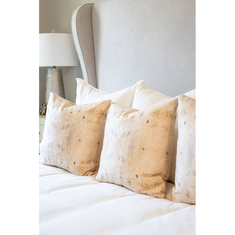 Centerpiece Square Pillow Cover & Insert, 22"H x 22"W