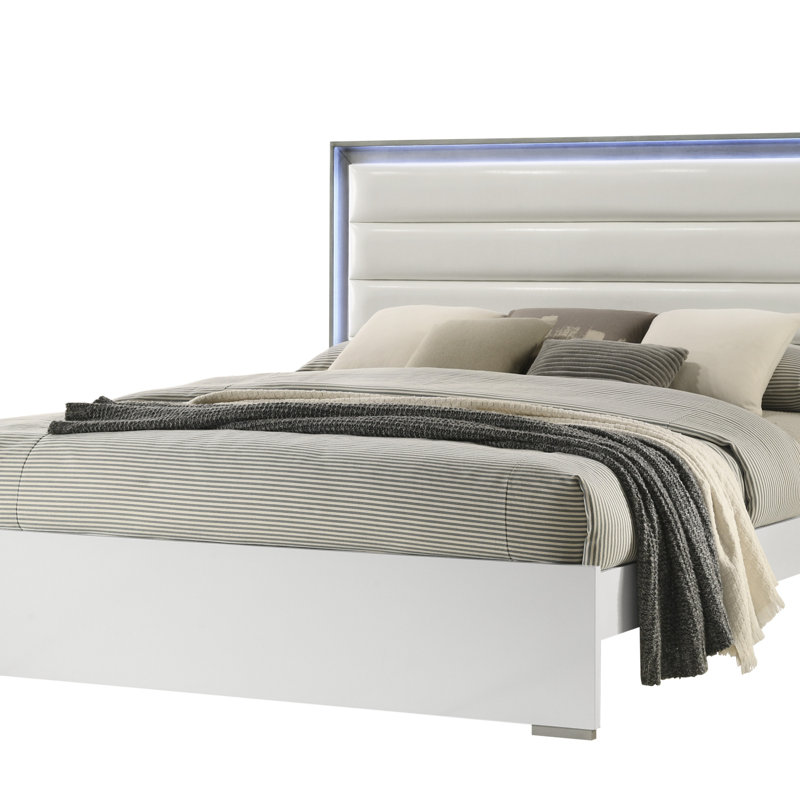 Grand lit de style contemporain Olivia avec tête de lit à DEL et bois