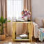 Table de bout moderne carrée avec plateau en verre trempé, tablette inférieure et structure asymétrique en métal-486463242