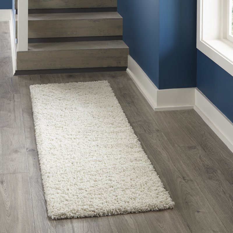 Tapis ivoire à poils longs Renesha, Tapis de couloir 2 pi 6 po x 19 pi 8 po