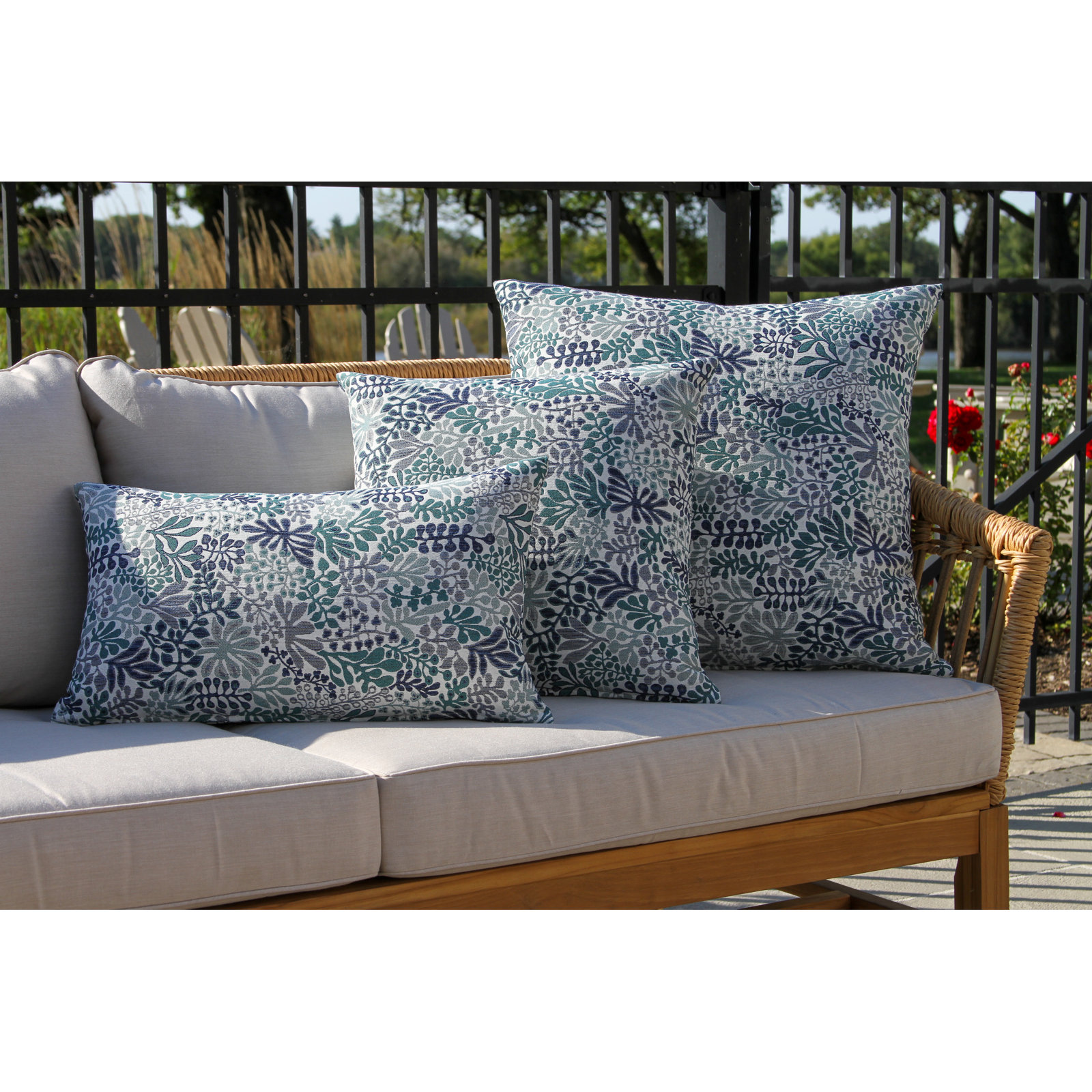 Wyat Pillow