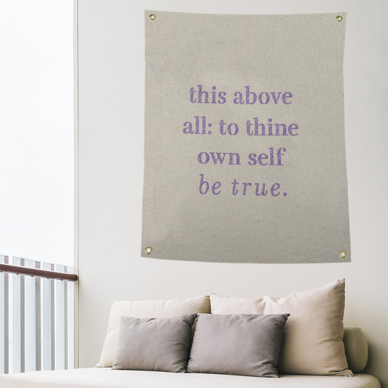 Tapisserie de polyester à citation manuscrite en polyester, H 80 po x l 59 po, Blanc / Mauve