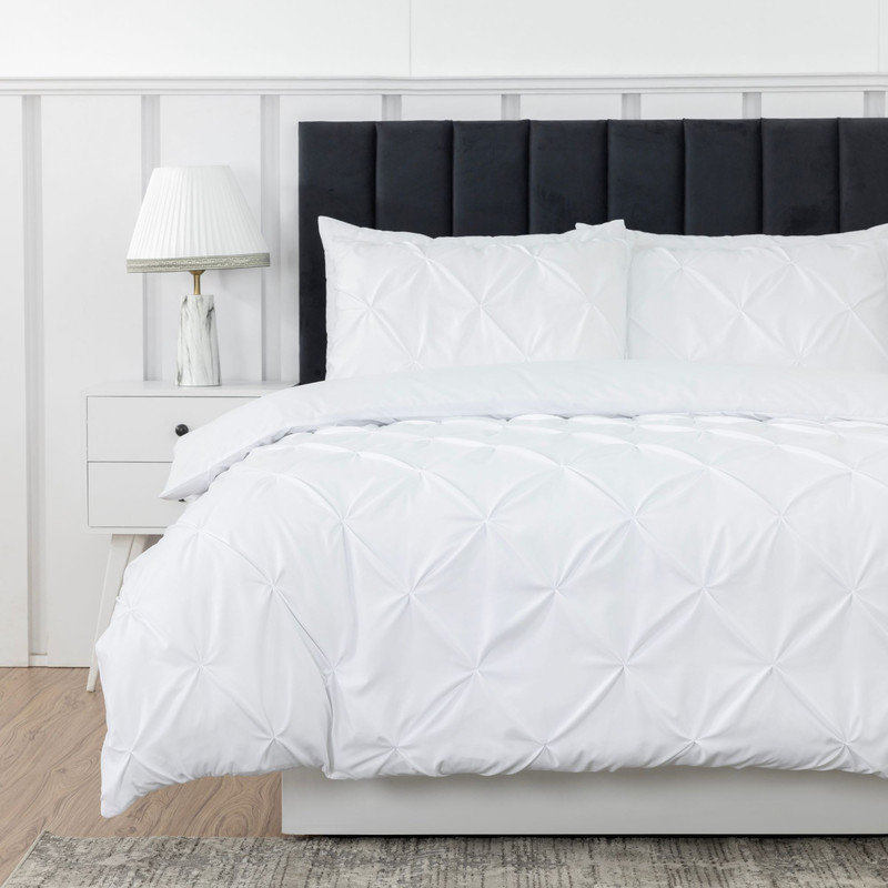 MHG Living Luxury Pintuck Duvet Cover Set - Soft and Breathable Microfiber for everyday comfort, King