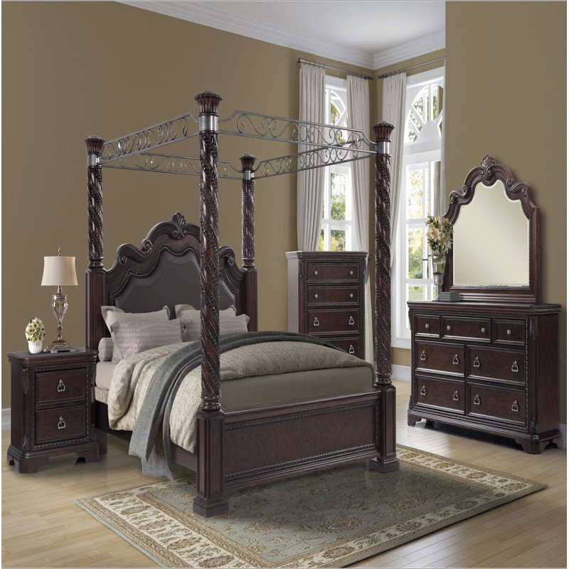 Commode 7 tiroirs en acajou