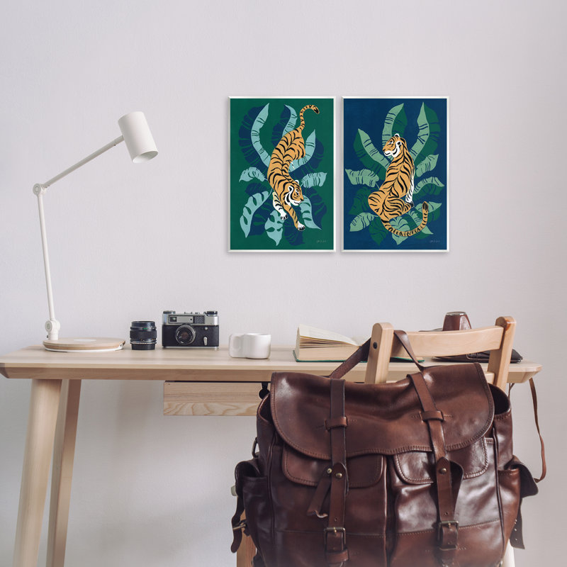 «Prowling Tiger Sitting Tiger Jungle», ensemble de 2 plaques murales par yvette St. Amant