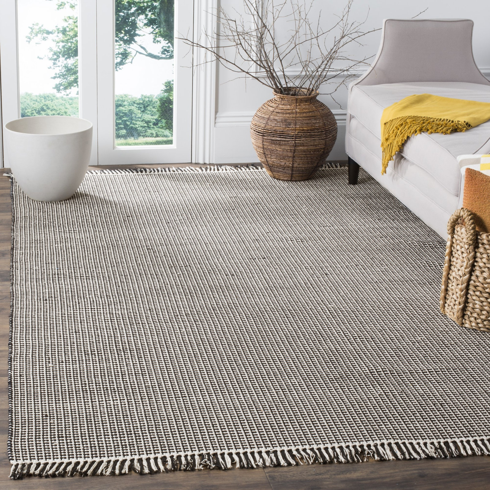 Bester Hand-Woven Geometric Cotton Rug, Rectangle 8' x 10'
