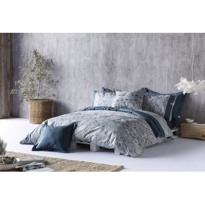 Carmon Damask Duvet Cover