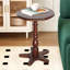 Petite table de bout ronde de 15,95 pouces au fini noyer, de style simple, pouvant servir de support à plante ou de table à boisson, petite table de bout ronde facile à installer, couleur noyer, conception simple, support à plante,