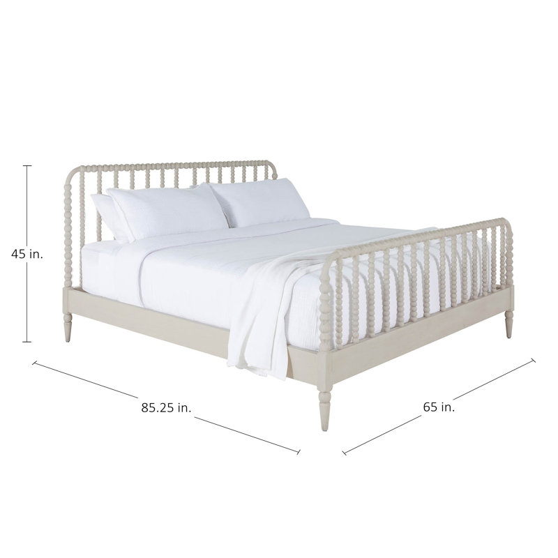 Jennifer Bed, Queen