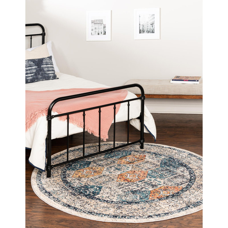 Akira Geometric Indoor Rug, Round 7'10"