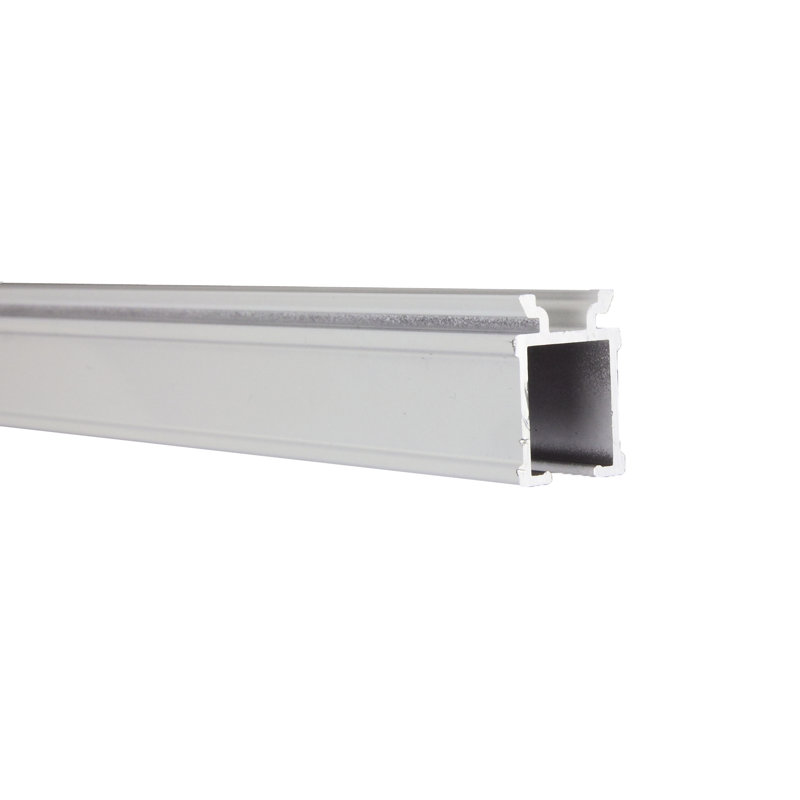 Rail Benavidez, 72 po