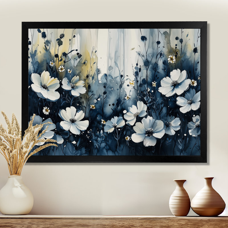«Jaynes Midnight Violet Flowers In Fields II - Violets», art mural, Reproduction encadrée d'une seule photo, Noir